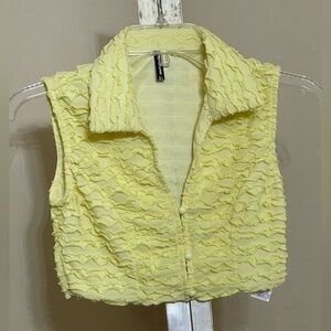 PRETTYLITTLETHING SLEEVELESS YELLOW LIME COLLARED VEST TOP SZ 4